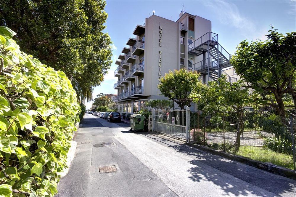 Hotel Virginia Diano Marina Kültér fotó